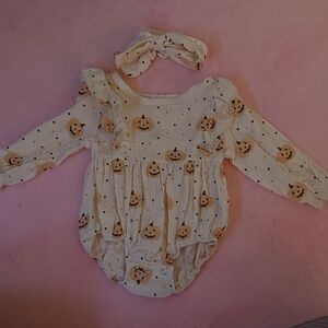 SHEIN Cream Pumpkin Print Kids Matching Set